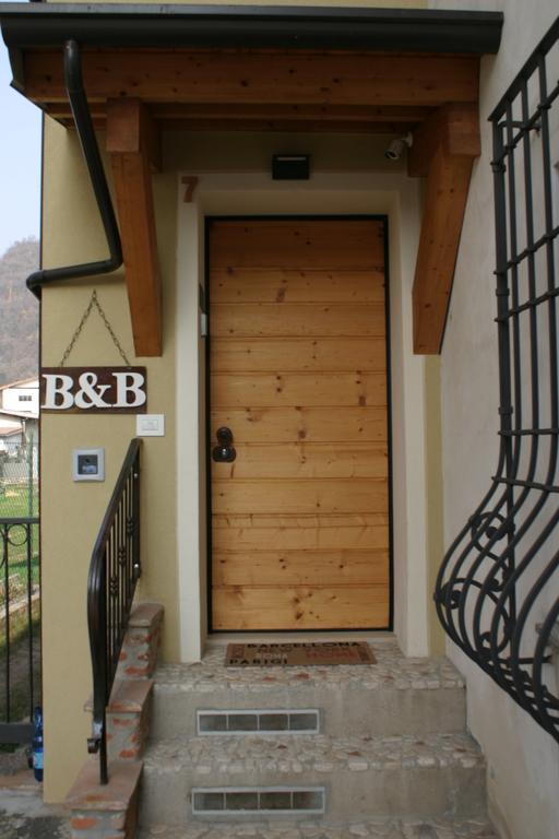B&B Il Noce alla Finestra Roe Esterno foto